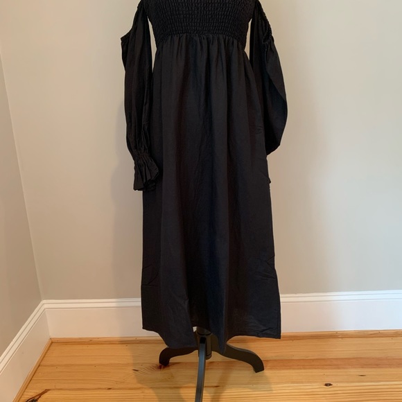 Linen Smocked Long sleeve nap lounge dress Black 🌹 - Picture 4 of 11
